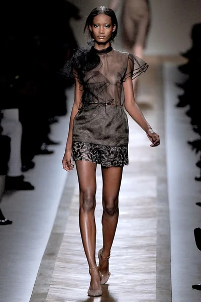 Look 29